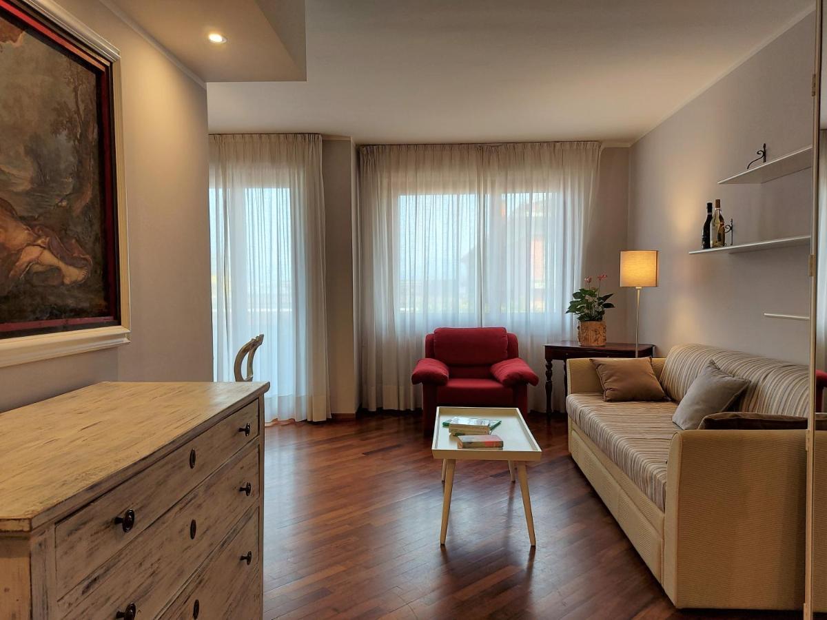 Trilocale Ferruccio Apartment Baveno Exterior foto